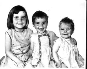 418196_265659506849663_87364401_n